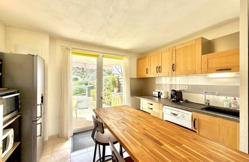 Calvisson Apartment | Chez Vous, Ailleurs | Pool & Terrace