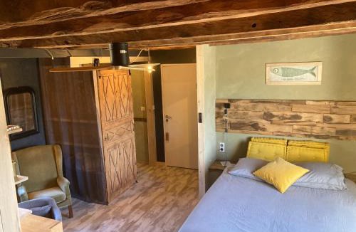 Saint-Cernin-de-Larche Bed & Breakfast | Chez Walter et Camille