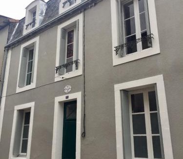 Civray Bed & Breakfast | ChezLola
