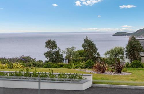 Carlyon Bay House | Chi An Mor