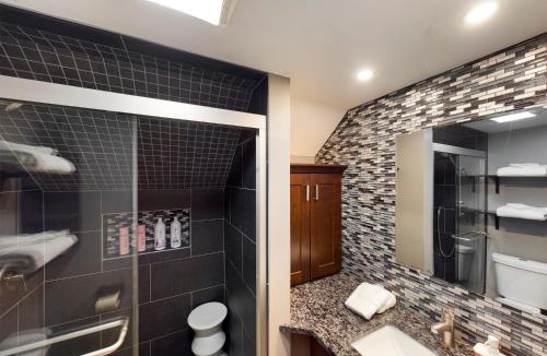 Berwyn Apartment | Chi-Town Hideout's