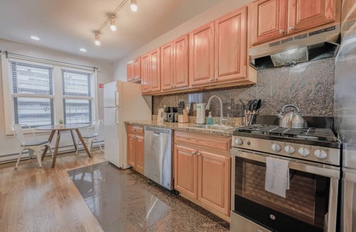 Theatre District Apartment | Chic 1 Bed Apartment! | Steps from Boston Common!
