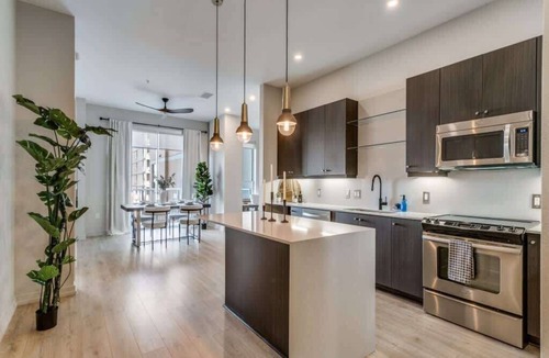 Cityplace Apartment | Chic 1 Bed Apt on McKinney Ave