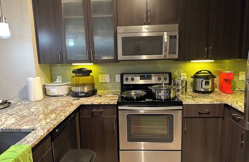 George Bush Park/Eldridge Apartment | Chic 1-bedroom apartment in fantastic Houston with fitness room and pool.