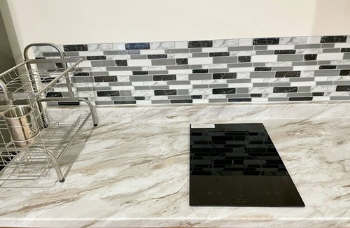 Travilah Apartment | Chic 1-bedroom basement apartment