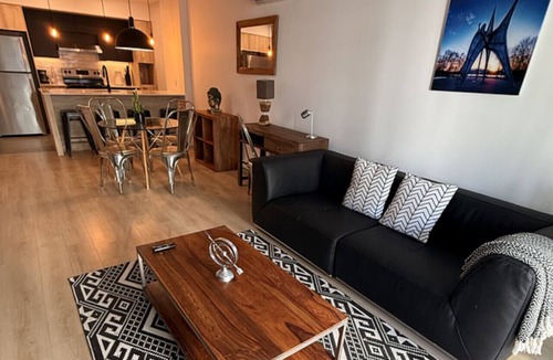 Plateau Apartment | Chic 1-Bedroom Suite near Downtown Quebec | Le Prisme