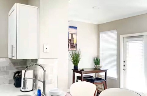 Egypt Apartment | Chic 1BR Retreat in Magnolia Near The Woodlands