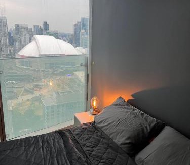 Toronto Entertainment District Apartment | Chic 2 Bedroom 2 Bathroom Panoramic CN Tower Views Condo With Free Parking