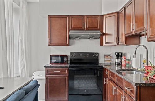 Fairmount Apartment | Chic 2-bedroom apartment with WiFi, AC in awesome Philadelphia