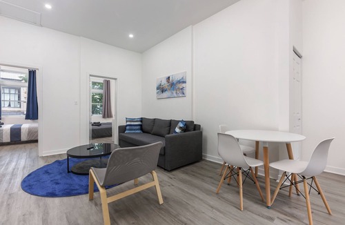 Plateau Mont Royal Condo | Chic 2-Bedroom Apartment in the Heart of the City’s Vibrant Hub