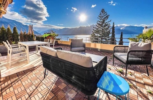 Territet Apartment | Chic 2 bedroom apartment near Chillion castle
