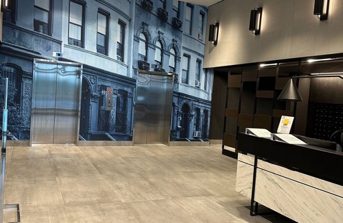 Unionville Apartment | Chic 2-bedroom apartment room, free parking in Downtown Markham