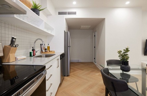 Plateau Mont Royal Apartment | Chic 2 Bedroom apartment in Le Plateau by Denstays