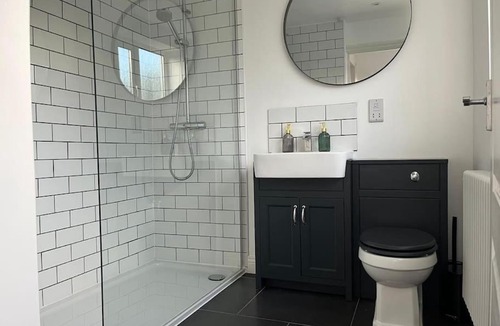 Willingham House | Chic 2 bedroom cottage