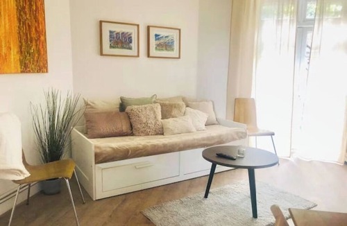 Nine Elms Apartment | Chic 2 BR Central London - Battersea