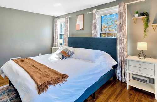Grosse Pointe House | Chic 2-Story Brick House w/ Office Space