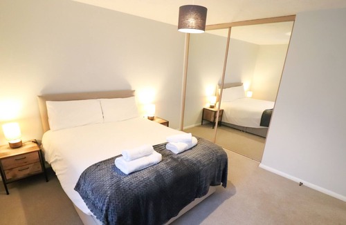 Bishop's Stortford Apartment | Chic 2BR Flat in Bishop's Stortford