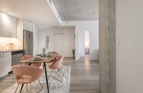 International District Apartment | Chic 2BR in Old Port Walk to Everything