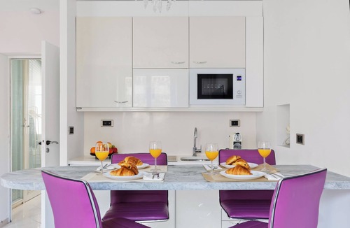 Les Halles Apartment | Chic 2BR Near Le Louvre & Palais Royal