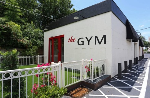 Brentwood Apartment | Chic 2BR Near Triangle With King Beds Fast Wifi