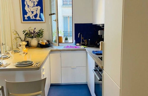 Curial Cambrai Apartment | Chic 3 Pièces Familial Pour Bébé au Cœur de Paris