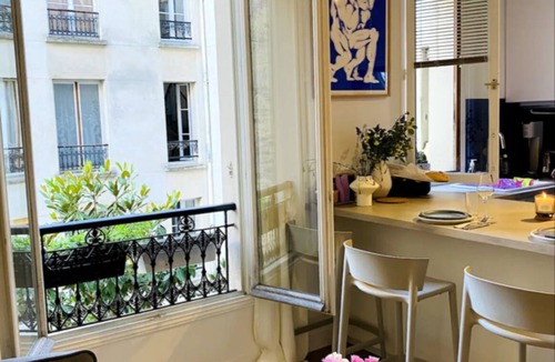 Curial Cambrai Apartment | Chic 3 Pièces Familial Pour Bébé au Cœur de Paris