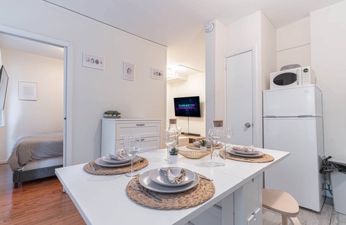 Rose Hill Apartment | Chic 3Bd 1Bth Near Empire State