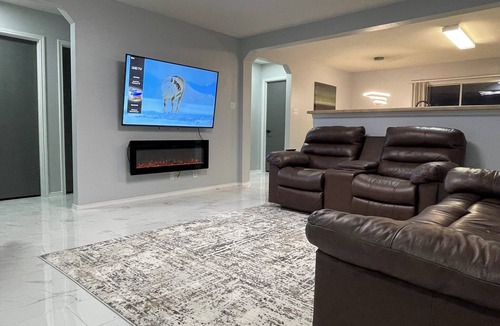 Wetmore House | Chic 3BR Getaway minutes from JW Marriott and TPC Bulverde