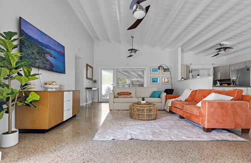 Wilton Manors House | Chic 3BR Oasis with Pool & Gazebo