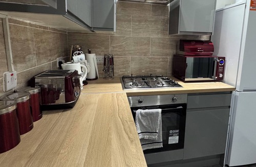 Tredegar Apartment | Chic Above Store