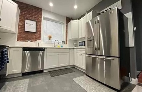 Allentown Apartment | Chic and Cozy 2-Bedroom Retreat