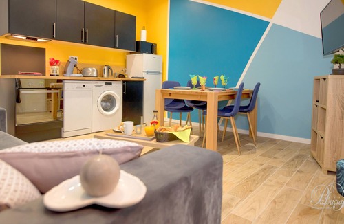 Saint-Martin-du-Littoral Apartment | Chic and cozy apartment near the beach