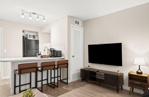 Allandale Apartment | Chic and Cozy Loft near Q2 Stadium & North ATX