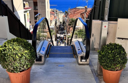 Beausoleil Apartment | Chic and modern loft, industrial decor