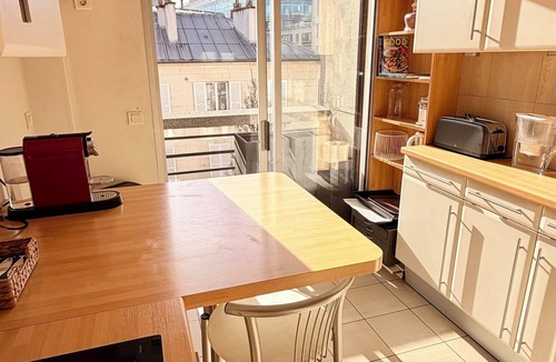 Neuilly-sur-Seine Apartment | Chic and spacious haven of calm in Neuilly