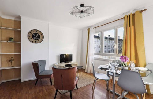 Sartrouville Apartment | Chic and spacious apart with parking