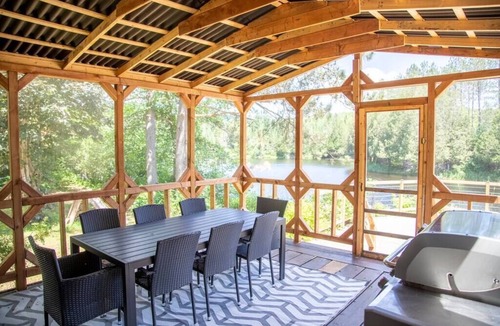 Amherst Ski Chalet | Chic Antique & Spa