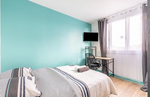 Mantes-la-Jolie Apartment | Chic apart with parking