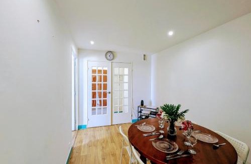 Mantes-la-Jolie Apartment | Chic apart with parking