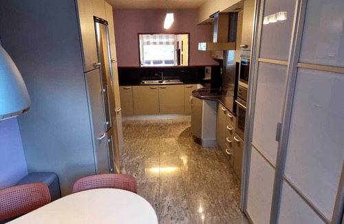 Engolasters Apartment | Chic apartment with panoramic view HUT 008087