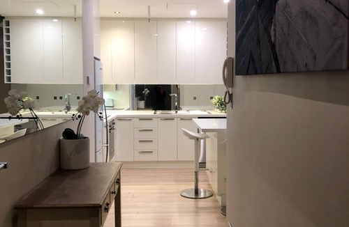 Woolloomooloo Apartment | Chic apartment near Sydney Harbour