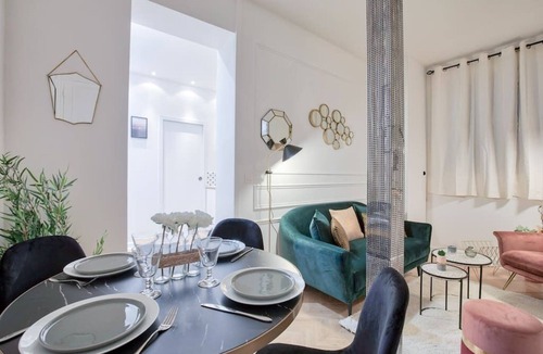 Ternes Apartment | ♥ Chic Apartment near Arc Triomphe - 4P