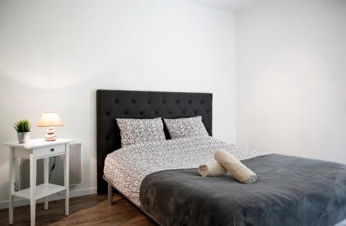 Saint-Gregoire Apartment | Chic Appartement avec Terrasse, Parking Privatif