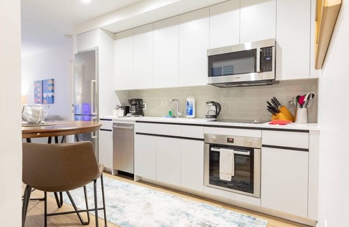 Seaport District Apartment | Chic Apt Seaport