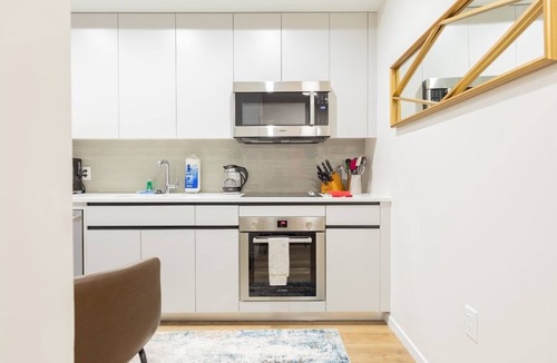 Seaport District Apartment | Chic Apt Seaport