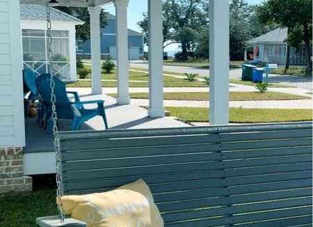 Gulfport House | *Chic Beach Cottage Retreat* near Beach/downtown