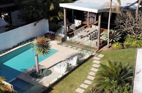 Patonga House | Chic Beach Cottage with Pool and Spa