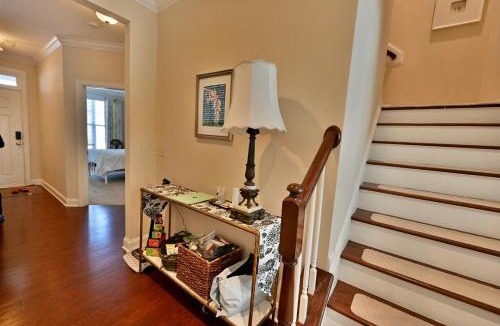 Cary Apartment | Chic & Bright Cary Home Prime Location, Sleeps Well