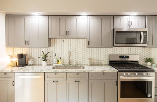 Troy Apartment | Chic Brownstone in Historic Troy w/Furnished Deck