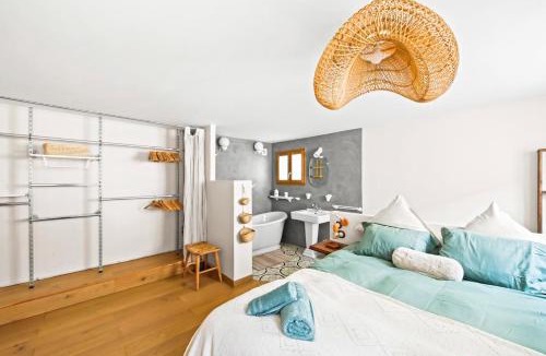 Le Pradet Villa | Chic Cabin - Terrace with sea view, beaches